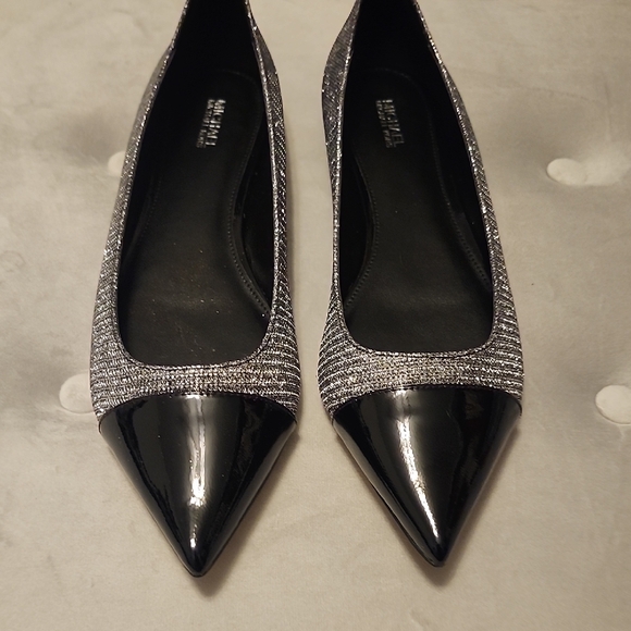 MICHAEL Michael Kors Black and Silver Flats - Picture 1 of 4